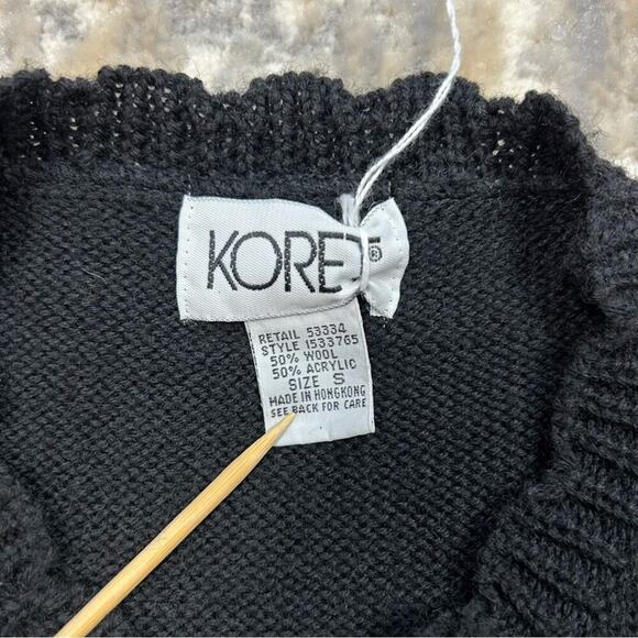 Koret Sweater Womens Size Small Black & Red Pullover Beaded Vintage Shirt Top - Picture 3 of 6